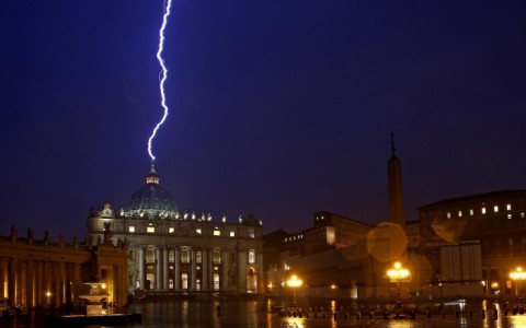 Conclave : L’ultimo Papa, apofenia o profezia? San Malachia e il 112° Papa Petrus II Romanus