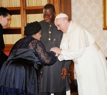 23/03/2014  Il presidente della Nigeria Jonathan e la first lady Patience in colloquio privato con Papa Francesco