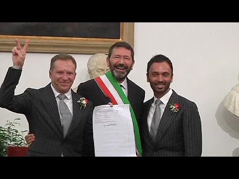 NOZZE GAY, il prefetto ordina al sindaco di Roma di cancellare le trascrizioni