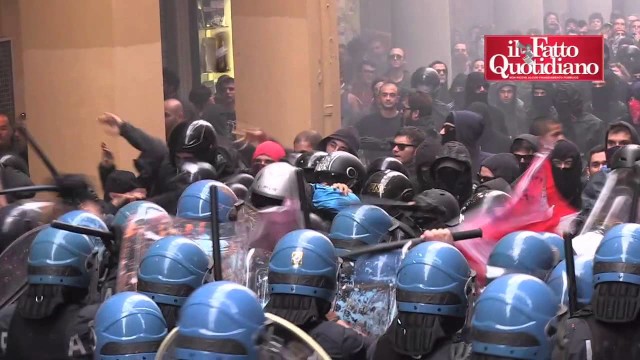 Bologna: centri sociali vs. polizia, per la lectio del governatore di Bankitalia