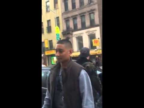 New York: Agente picchia dodicenne nero – il video