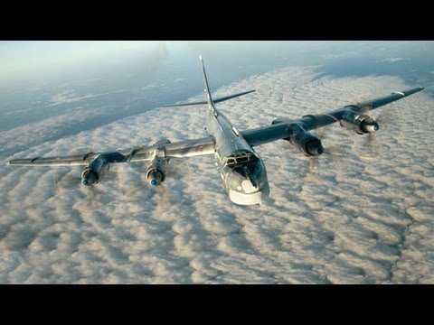 Caccia britannici Typhoon della NATO intercettano due bombardieri russi Tu-95