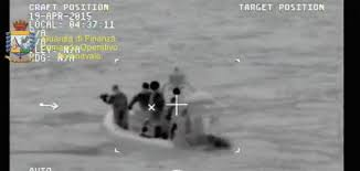 Naufragio migranti: il peschereccio della morte aveva a bordo 950 migranti