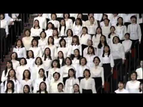 Il più grande coro del mondo esegue “Inno alla gioia” di Beethoven