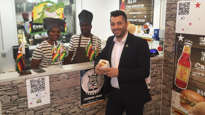 Georges El Badaoui, libanese d’origine, è il console dello Zimbabwe che ha portato lo zebra burger all'expo
