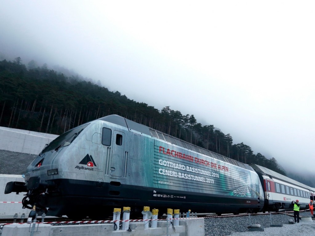 specially-decorated-locomotives-were-on-hand-to-show-off-the-newly-completed-tunnel-for-members-of-the-press